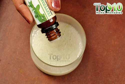 homemade coconut oil and aloe vera step5s