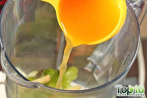 DIY aloe vera smoothie step 5