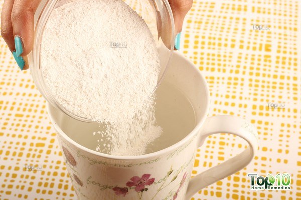 use egg shells to remove tea stains from mug