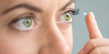 10 Mistakes with Contact Lenses that Could Damage Your Eyes