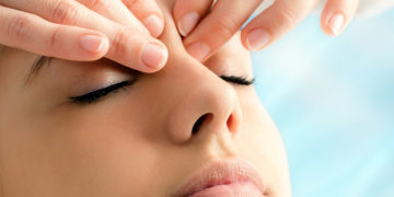 How to give yourself face and eye massage