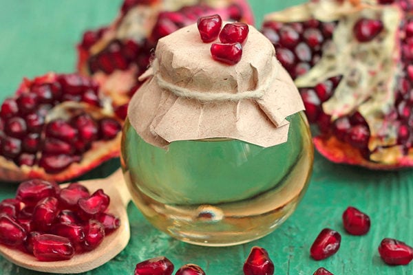 pomegranate seed oil to fight wrinkles age spots and signs of aging